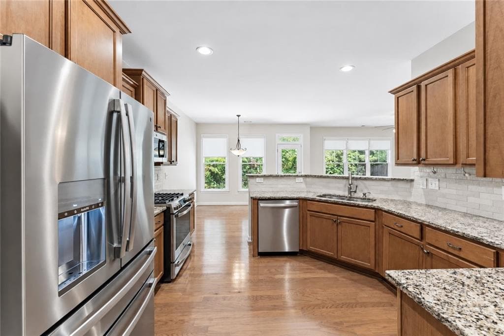 4 bedroom, 4 bathroom, 2,875 sq ft single family residence for sale at 3765 Baxley Lane, Suwanee, GA 30024 — photo 3