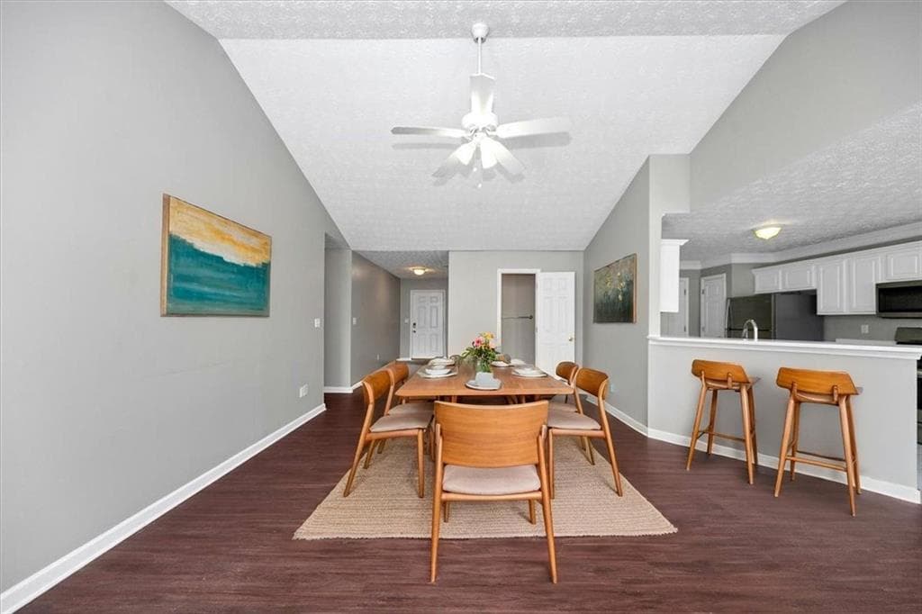 3 bedroom, 3 bathroom, 1,587 sq ft single family residence for sale at 1129 Olde Hinge Way, Snellville, GA 30078 — photo 9