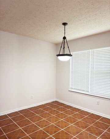 3 bedroom, 3 bathroom, 1,372 sq ft single family residence for sale at 358 Summit Lane, Riverdale, GA 30274 — photo 7