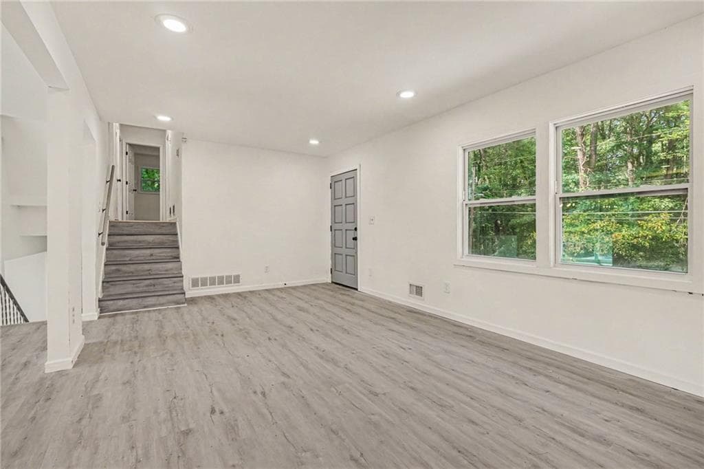 5 bedroom, 2 bathroom, 2,058 sq ft single family residence for sale at 1963 Candace Lane, Atlanta, GA 30316 — photo 3