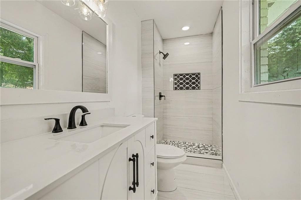 5 bedroom, 2 bathroom, 2,058 sq ft single family residence for sale at 1963 Candace Lane, Atlanta, GA 30316 — photo 6