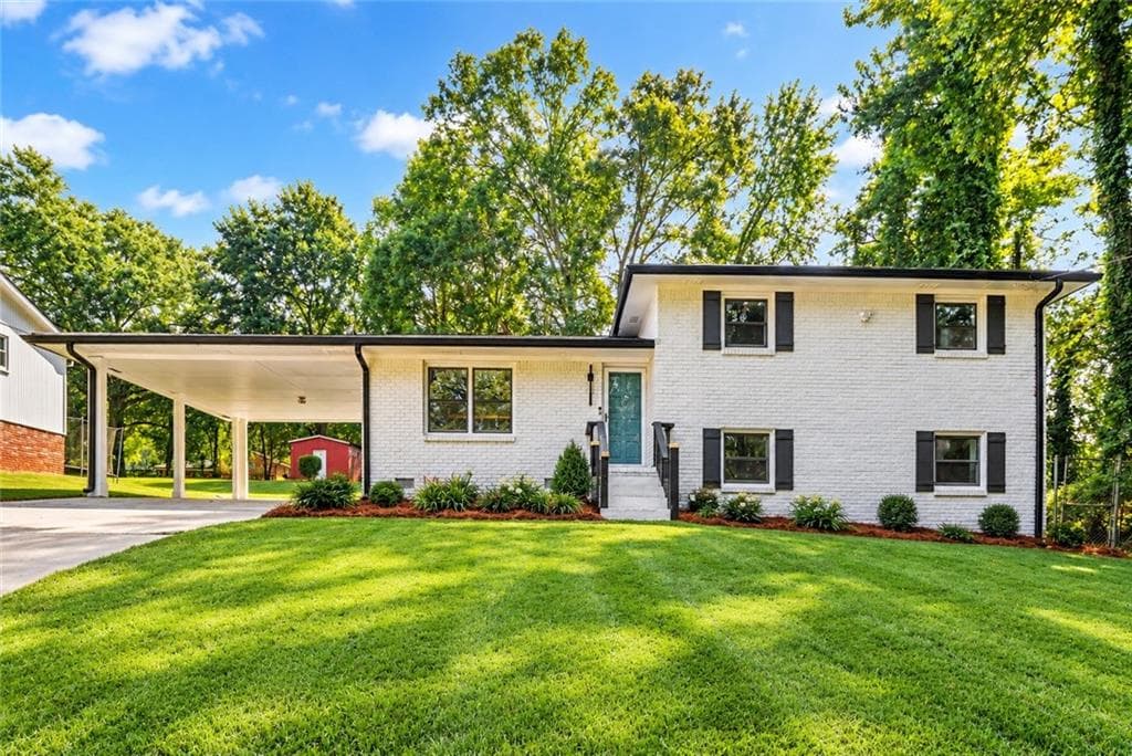 5 bedroom, 2 bathroom, 2,058 sq ft single family residence for sale at 1963 Candace Lane, Atlanta, GA 30316