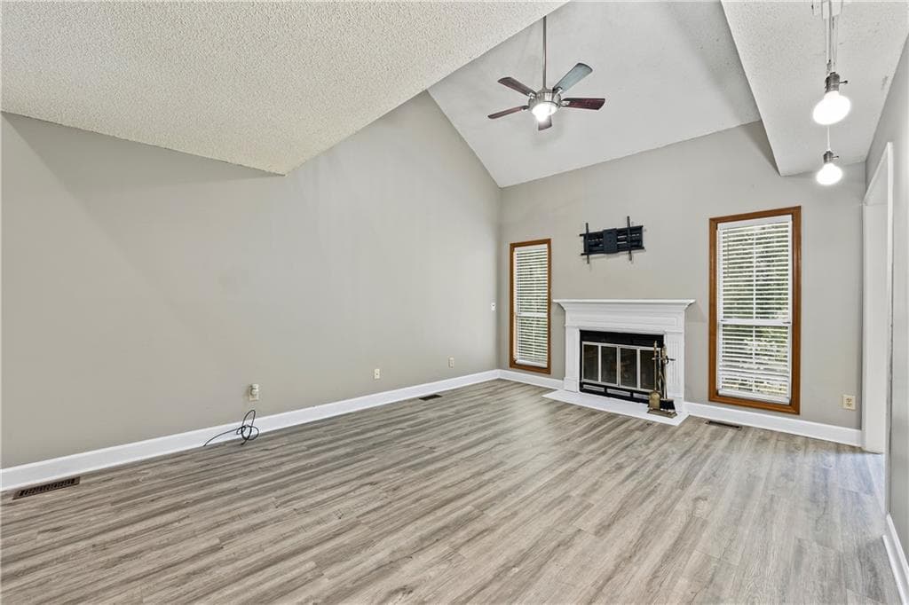 2 bedroom, 4 bathroom, 2,148 sq ft townhouse for sale at 873 Edgewater Circle, Marietta, GA 30062 — photo 9