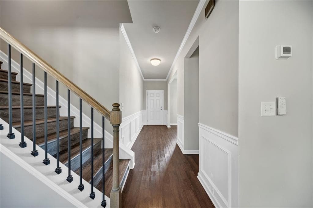 3 bedroom, 3 bathroom, 2,331 sq ft single family residence for sale at 332 ENDEAVOR Drive, Jonesboro, GA 30238 — photo 5