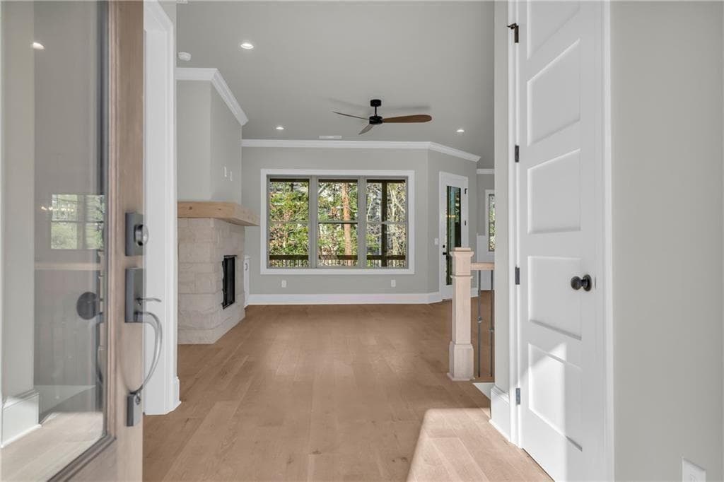 4 bedroom, 4 bathroom, 3,016 sq ft single family residence for sale at 7114 Nightfall Lane, Gainesville, GA 30506 — photo 5