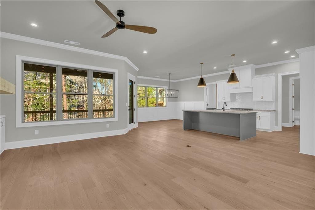4 bedroom, 4 bathroom, 3,016 sq ft single family residence for sale at 7114 Nightfall Lane, Gainesville, GA 30506 — photo 6