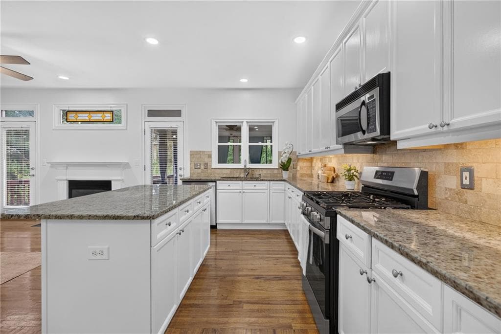 5 bedroom, 4 bathroom, 3,300 sq ft single family residence for sale at 928 Delmar Avenue, Atlanta, GA 30316 — photo 10