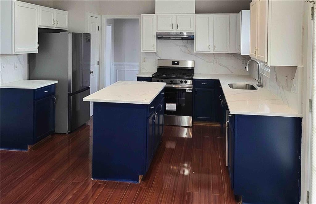 4 bedroom, 3 bathroom, 2,155 sq ft single family residence for sale at 368 Celia Glen Court, Lawrenceville, GA 30044 — photo 6