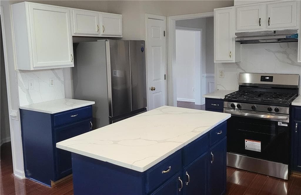 4 bedroom, 3 bathroom, 2,155 sq ft single family residence for sale at 368 Celia Glen Court, Lawrenceville, GA 30044 — photo 7