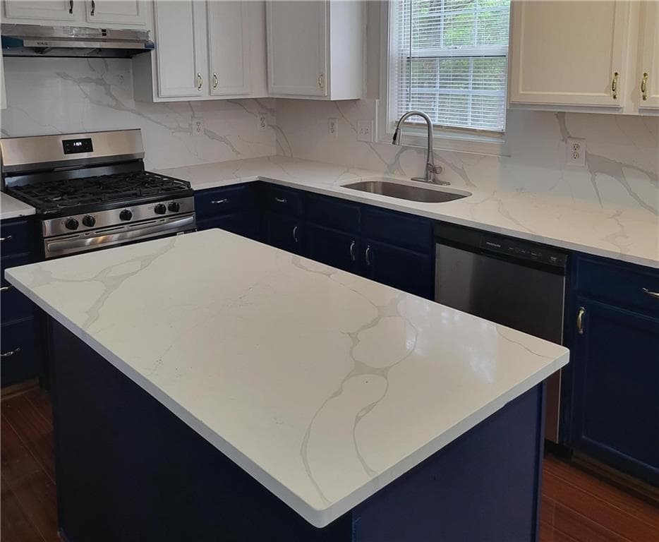 4 bedroom, 3 bathroom, 2,155 sq ft single family residence for sale at 368 Celia Glen Court, Lawrenceville, GA 30044 — photo 8