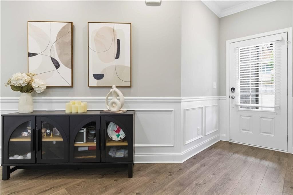 4 bedroom, 3 bathroom, 2,722 sq ft single family residence for sale at 2618 Lake Manor Circle, Duluth, GA 30096 — photo 5