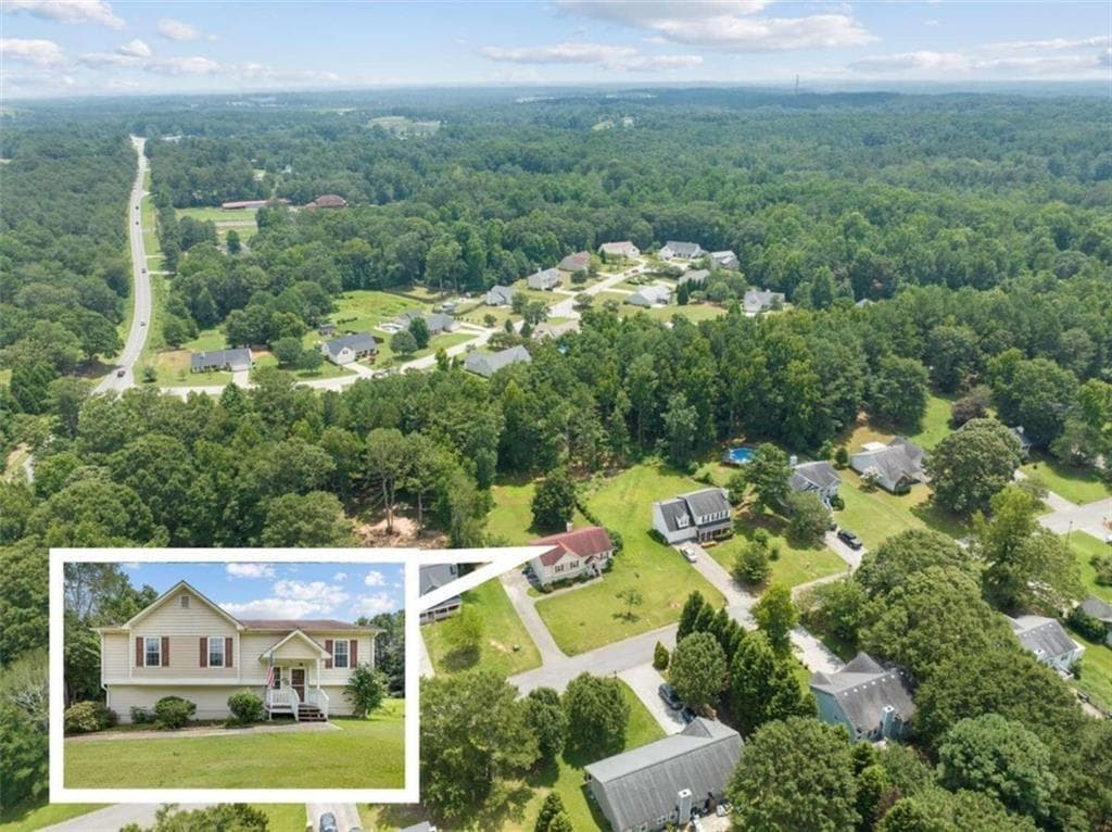 3 bedroom, 2 bathroom, 1,584 sq ft single family residence for sale at 306 Crosswalk Drive, Auburn, GA 30011 — photo 4