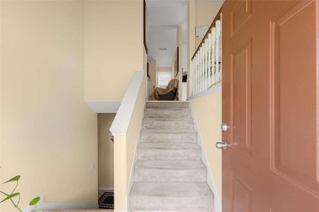 3 bedroom, 2 bathroom, 1,584 sq ft single family residence for sale at 306 Crosswalk Drive, Auburn, GA 30011 — photo 5