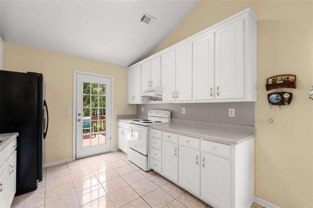3 bedroom, 2 bathroom, 1,584 sq ft single family residence for sale at 306 Crosswalk Drive, Auburn, GA 30011 — photo 9
