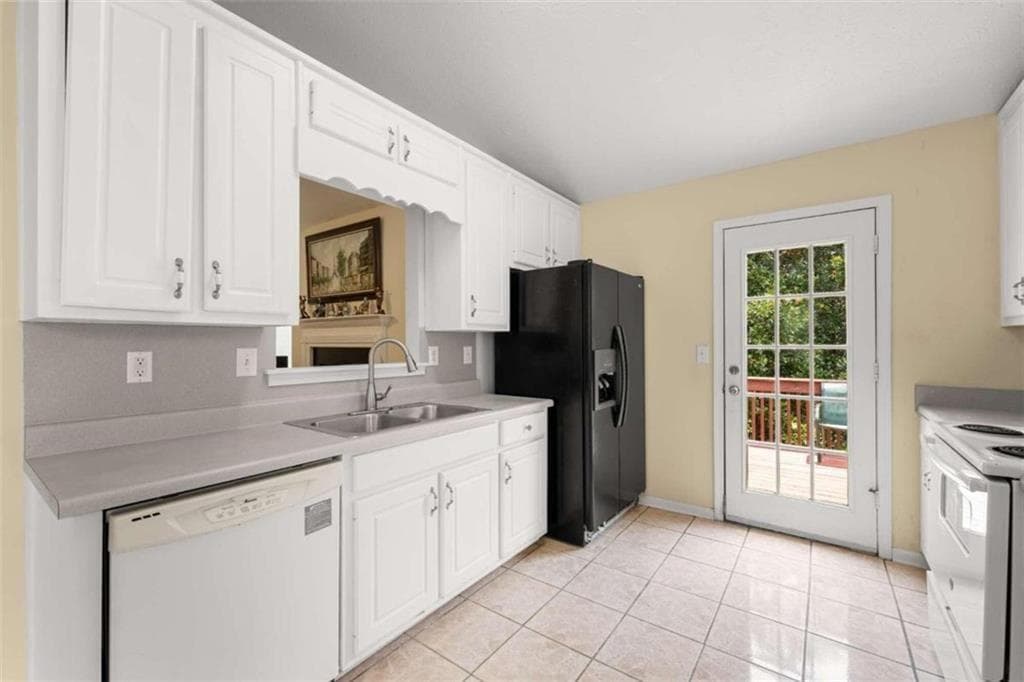 3 bedroom, 2 bathroom, 1,584 sq ft single family residence for sale at 306 Crosswalk Drive, Auburn, GA 30011 — photo 10