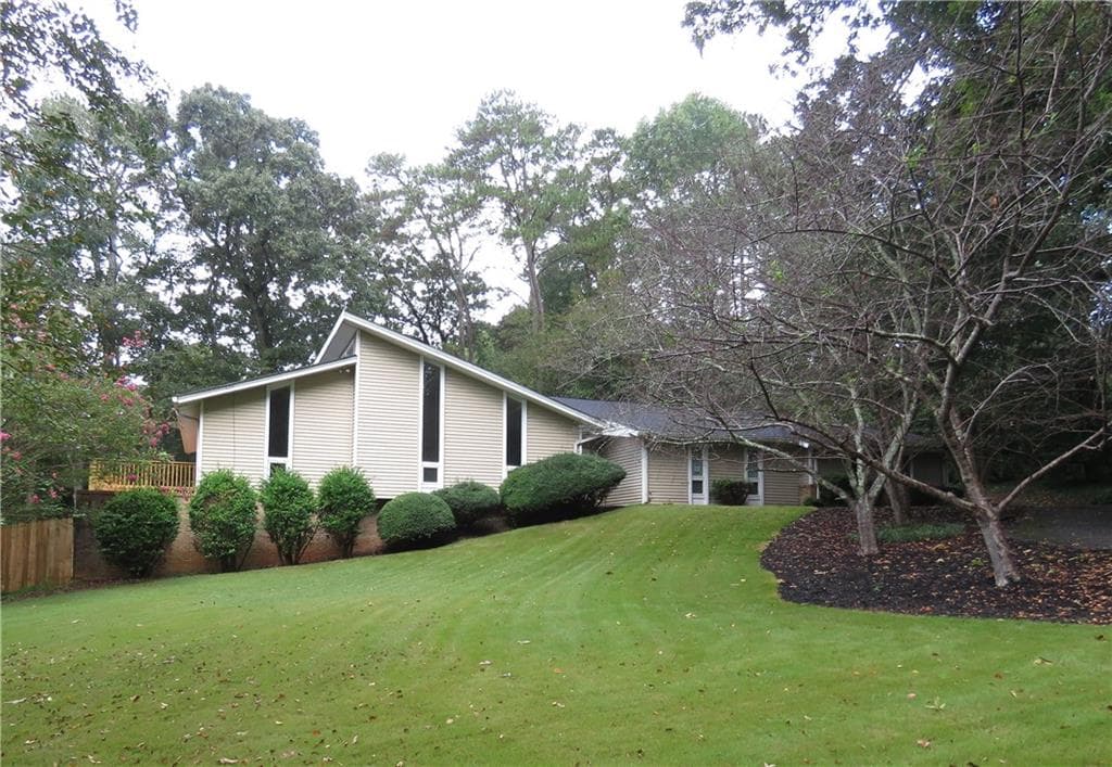 4 bedroom, 4 bathroom, 3,207 sq ft single family residence for sale at 2079 Silversmith Lane, Stone Mountain, GA 30087