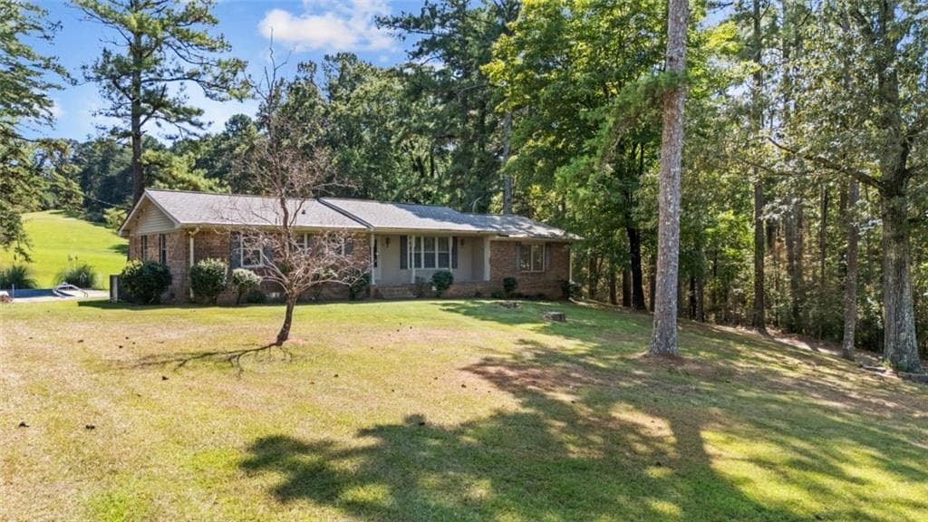 3 bedroom, 2 bathroom, 1,912 sq ft single family residence under contract at 1410 Chulio Road, Rome, GA 30161