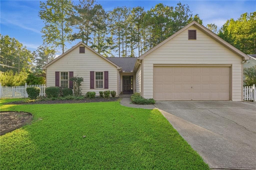 3 bedroom, 2 bathroom, 1,272 sq ft single family residence for sale at 5700 River Ridge Lane, Sugar Hill, GA 30518