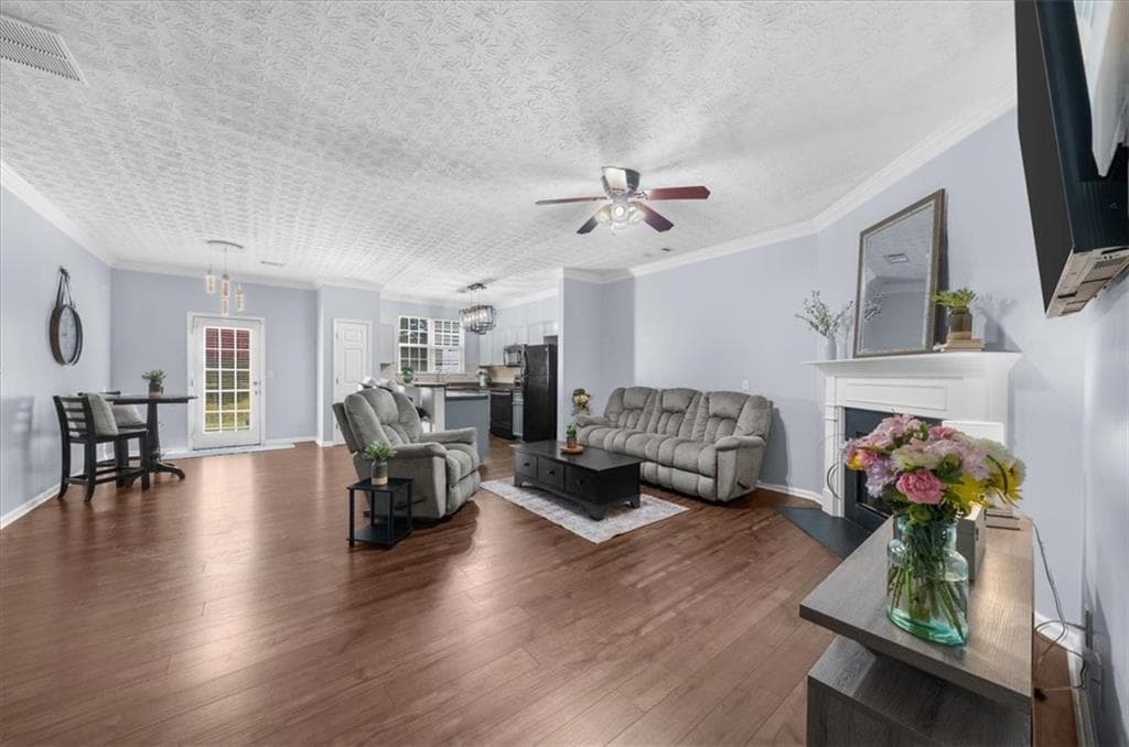 3 bedroom, 3 bathroom, 1,692 sq ft townhouse for sale at 4612 Beacon Ridge Lane, Flowery Branch, GA 30542 — photo 5
