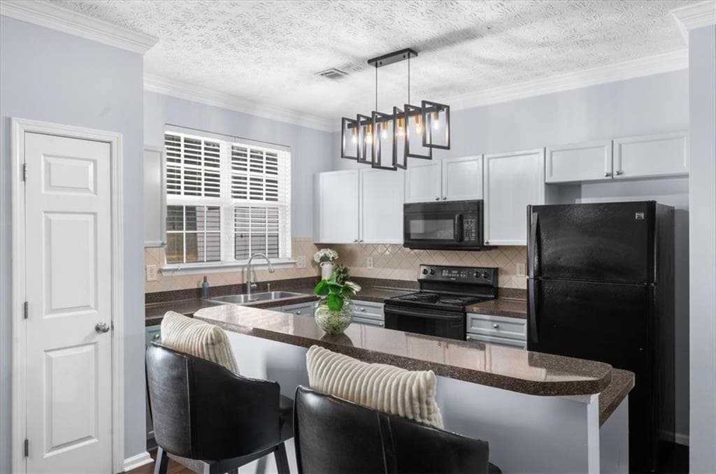 3 bedroom, 3 bathroom, 1,692 sq ft townhouse for sale at 4612 Beacon Ridge Lane, Flowery Branch, GA 30542 — photo 9