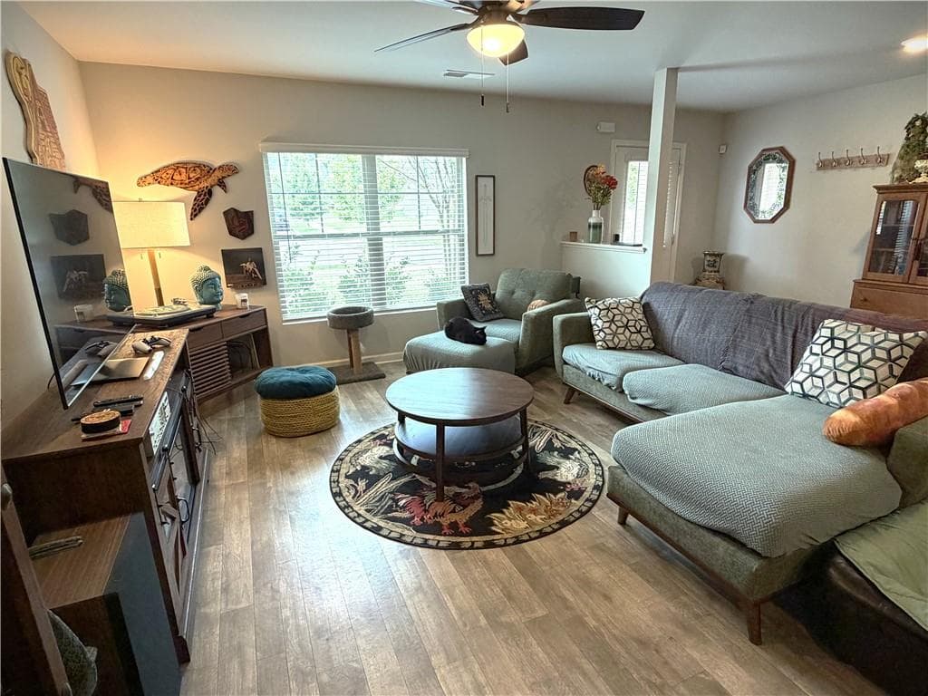 4 bedroom, 3 bathroom, 2,174 sq ft single family residence for sale at 2217 Gateway Trail, Ellenwood, GA 30294 — photo 5