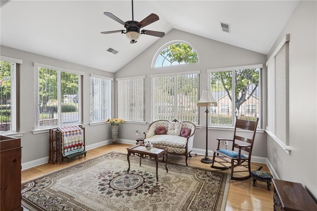 2 bedroom, 2 bathroom, 1,712 sq ft condominium for sale at 5316 Stone Village Circle, Kennesaw, GA 30152 — photo 4
