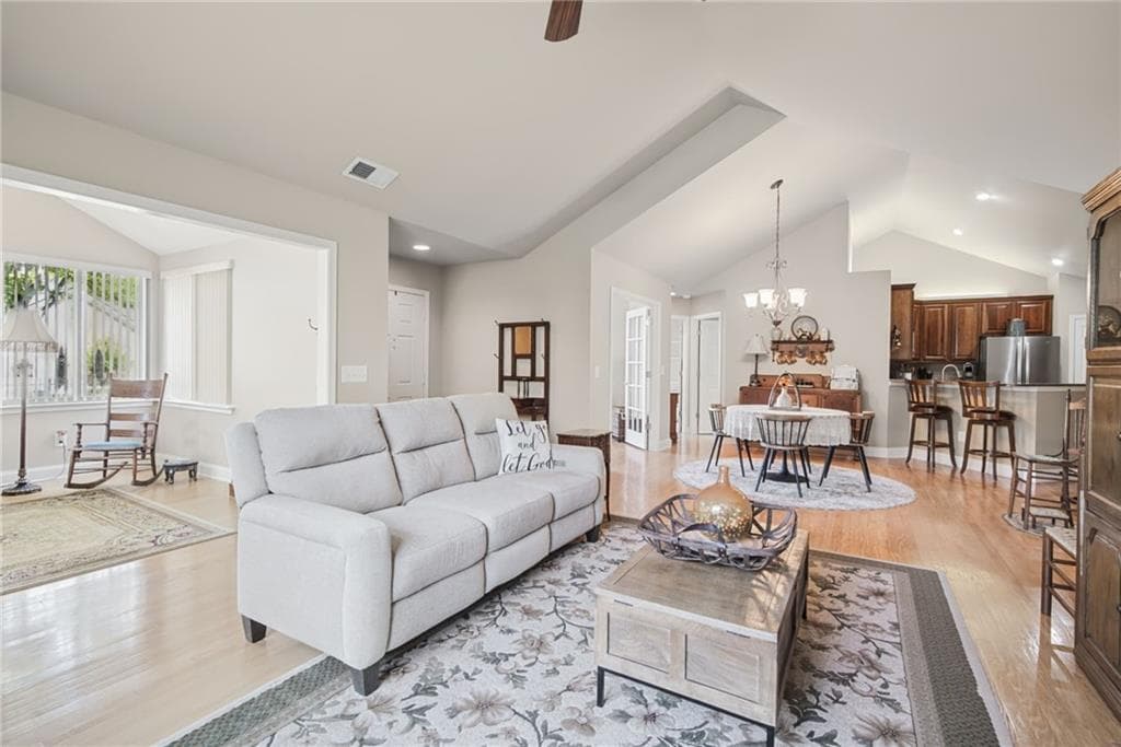 2 bedroom, 2 bathroom, 1,712 sq ft condominium for sale at 5316 Stone Village Circle, Kennesaw, GA 30152 — photo 9