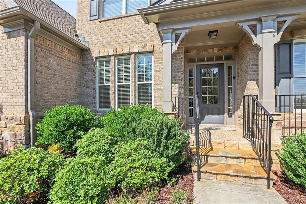 7 bedroom, 5 bathroom, 5,498 sq ft single family residence for rent at 9035 Sunbury Place, Cumming, GA 30041 for $4,950 a month — photo 5