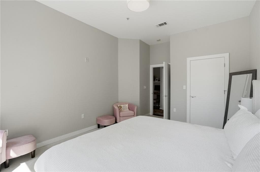 1 bedroom, 1 bathroom, 810 sq ft condominium for rent at 870 Inman Village Parkway 421, Atlanta, GA 30307 for $2,250 a month — photo 8