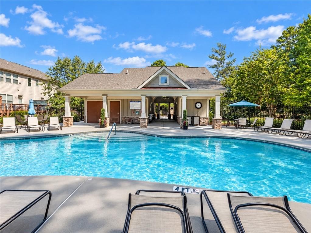 4 bedroom, 4 bathroom, 2,565 sq ft townhouse for sale at 1374 Doublegate Drive, Atlanta, GA 30319 — photo 4