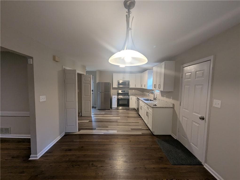 3 bedroom, 3 bathroom, 1,568 sq ft single family residence for rent at 1611 Creek Pond Cove, Decatur, GA 30032 for $2,350 a month — photo 8