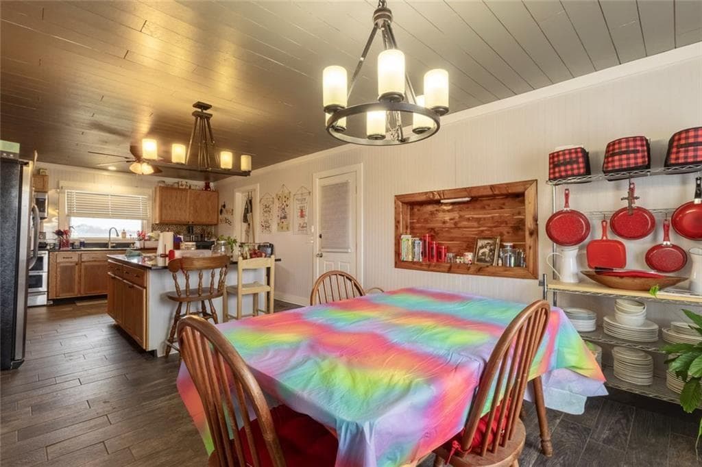 5 bedroom, 6 bathroom, 3,440 sq ft single family residence for sale at 160 HWY 320, Carnesville, GA 30521 — photo 10