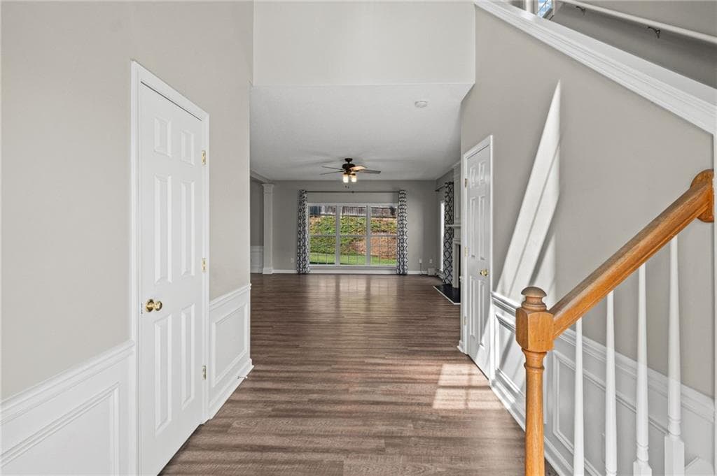 3 bedroom, 3 bathroom, 1,822 sq ft single family residence for sale at 512 Drifton Way, Woodstock, GA 30188 — photo 4