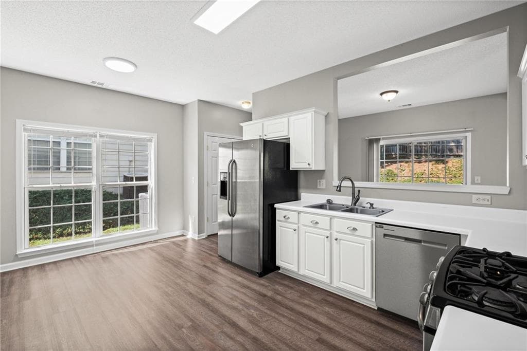 3 bedroom, 3 bathroom, 1,822 sq ft single family residence for sale at 512 Drifton Way, Woodstock, GA 30188 — photo 10