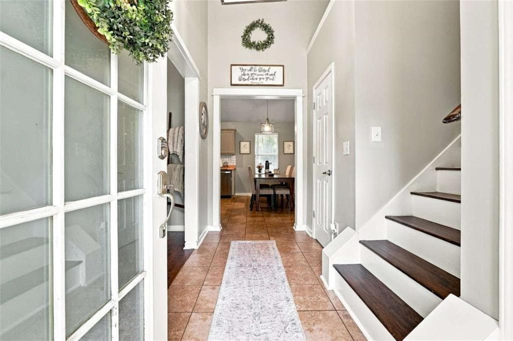 3 bedroom, 3 bathroom, 2,096 sq ft single family residence for sale at 157 Hamilton Drive, Jefferson, GA 30549 — photo 2