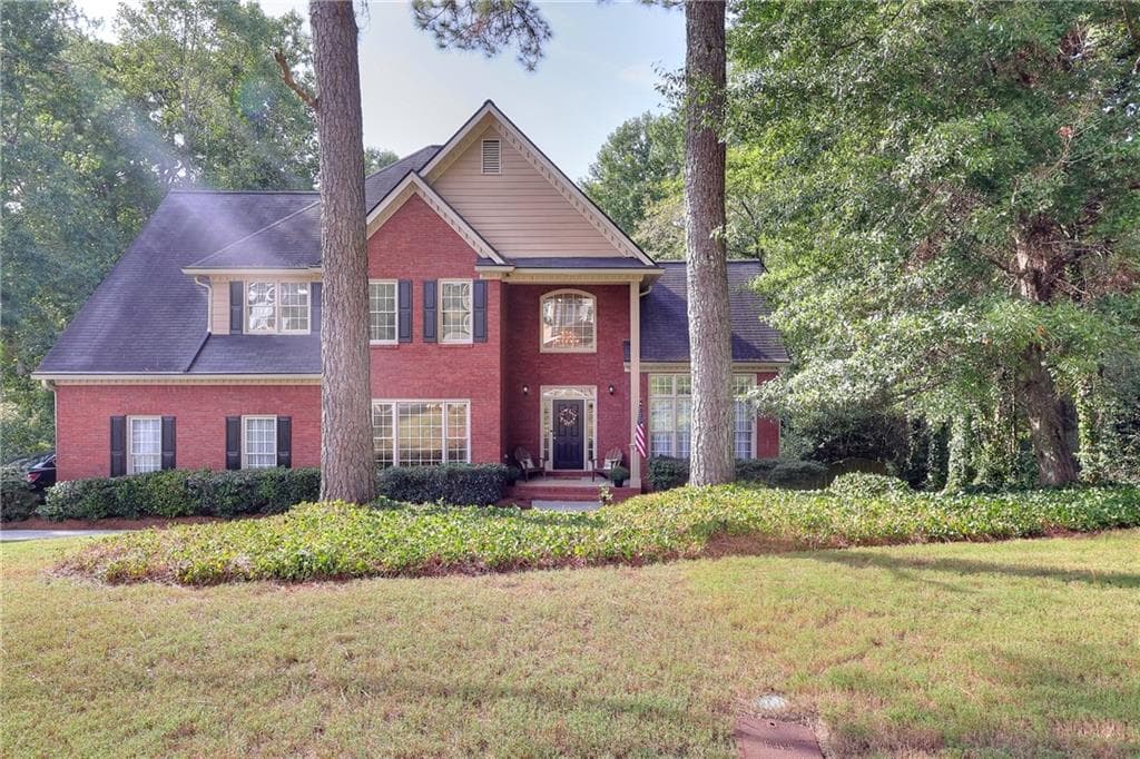 4 bedroom, 5 bathroom, 3,855 sq ft single family residence under contract at 1555 Timberline Trace, Snellville, GA 30078