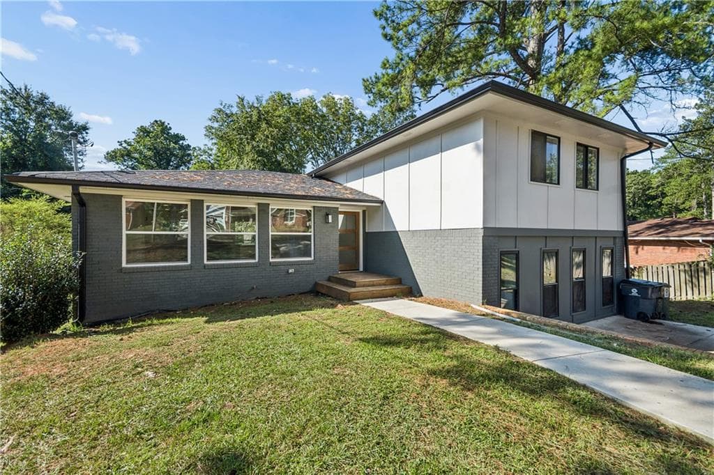 5 bedroom, 3 bathroom, 2,544 sq ft single family residence for sale at 2799 Hermosa Drive, Decatur, GA 30034 — photo 10