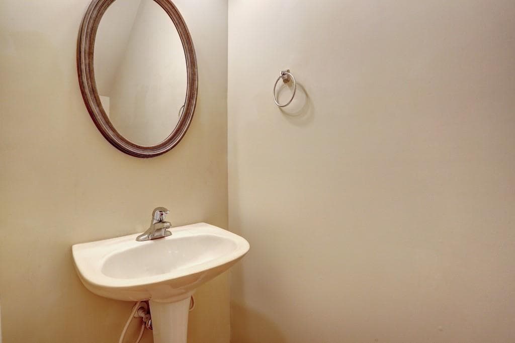 3 bedroom, 3 bathroom, 1,596 sq ft townhouse for rent at 5624 Moresby Court, Johns Creek, GA 30022 for $2,475 a month — photo 6