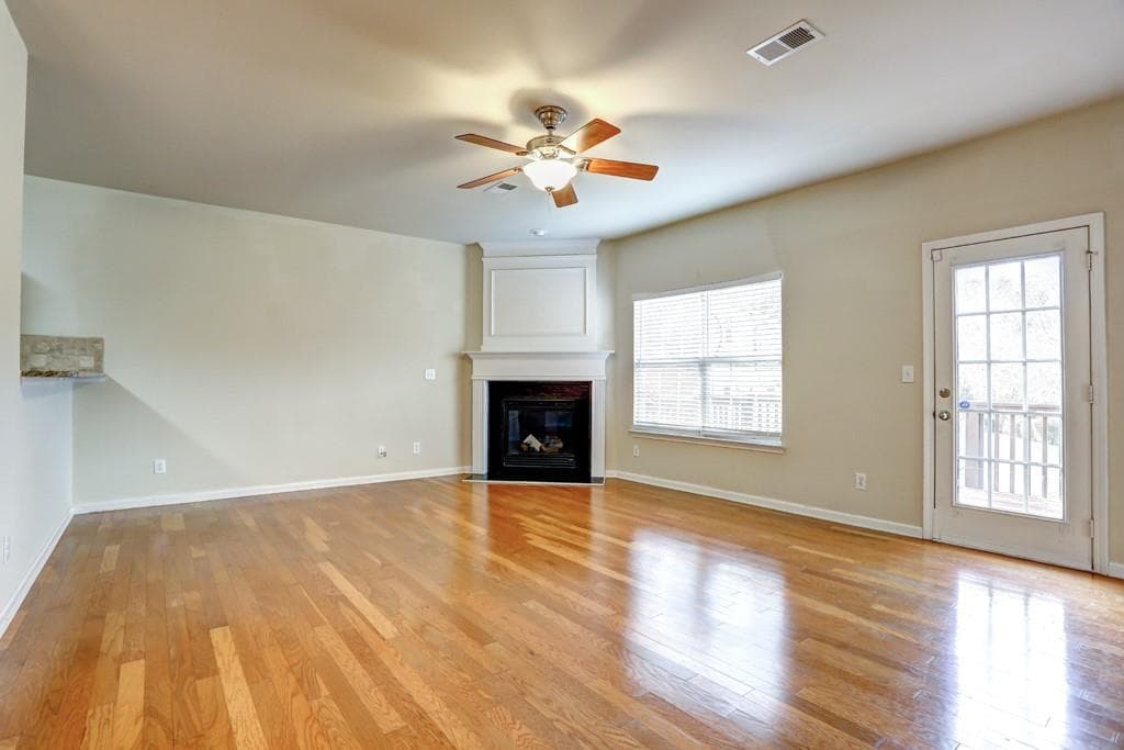 3 bedroom, 3 bathroom, 1,596 sq ft townhouse for rent at 5624 Moresby Court, Johns Creek, GA 30022 for $2,475 a month — photo 8