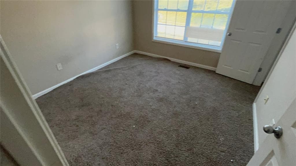 4 bedroom, 2 bathroom, 1,574 sq ft single family residence under contract at 4623 Reminisce Way, Douglasville, GA 30134 — photo 4
