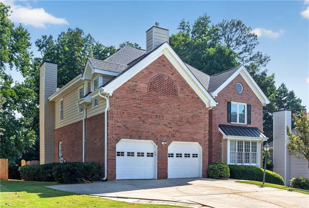 5 bedroom, 4 bathroom, 3,066 sq ft single family residence for sale at 3155 Oak Hampton Way, Duluth, GA 30096 — photo 8