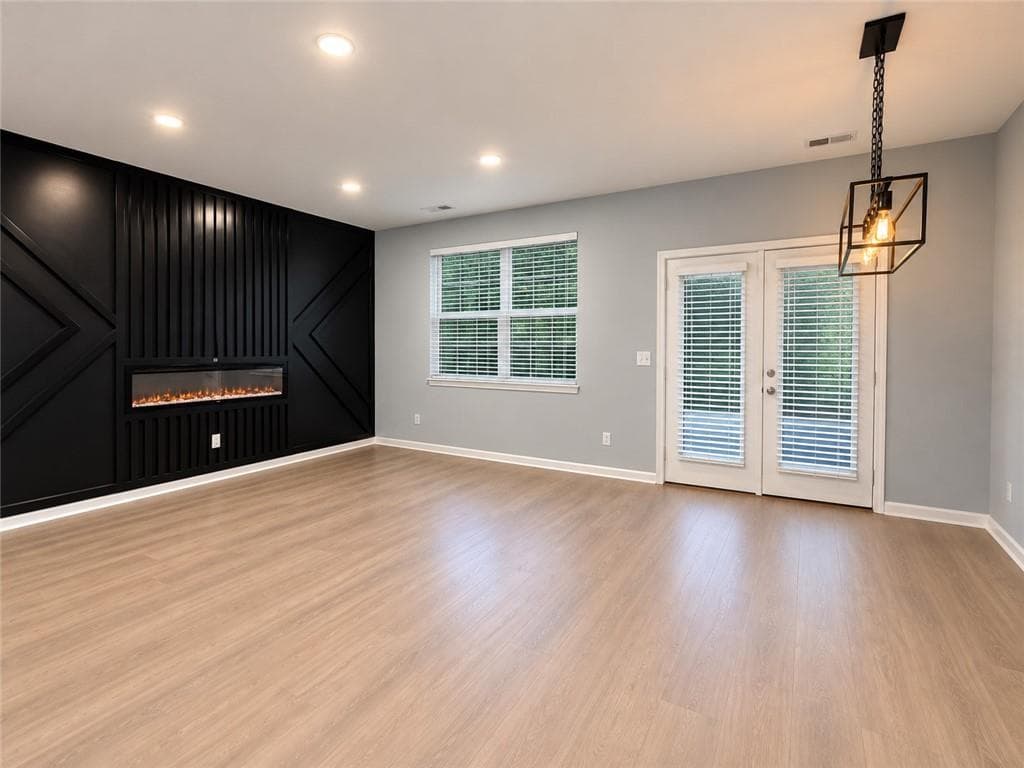 2 bedroom, 3 bathroom, 1,514 sq ft townhouse under contract at 6368 Kennonbriar Court, Lithonia, GA 30058 — photo 6