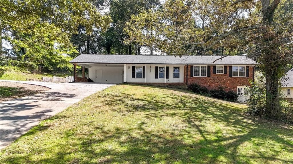 3 bedroom, 2 bathroom, 1,640 sq ft single family residence for sale at 45 Bishop Road, Cartersville, GA 30121 — photo 4