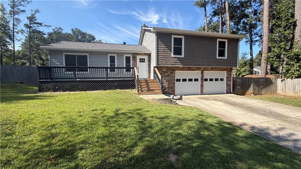 3 bedroom, 2 bathroom, 1,196 sq ft single family residence for sale at 2984 Fetlock Drive, Marietta, GA 30064