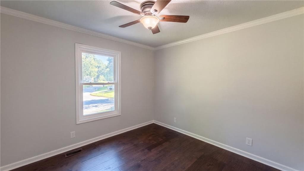 3 bedroom, 2 bathroom, 1,196 sq ft single family residence for sale at 2984 Fetlock Drive, Marietta, GA 30064 — photo 9