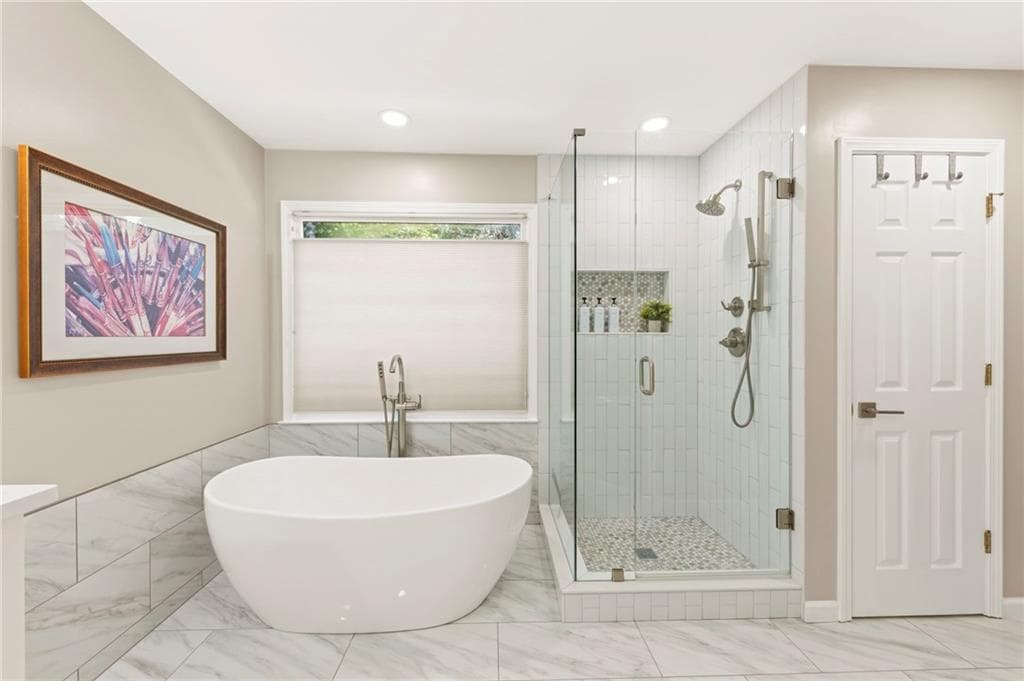 4 bedroom, 3 bathroom, 3,899 sq ft single family residence for sale at 6256 Woodlore Drive, Acworth, GA 30101 — photo 8