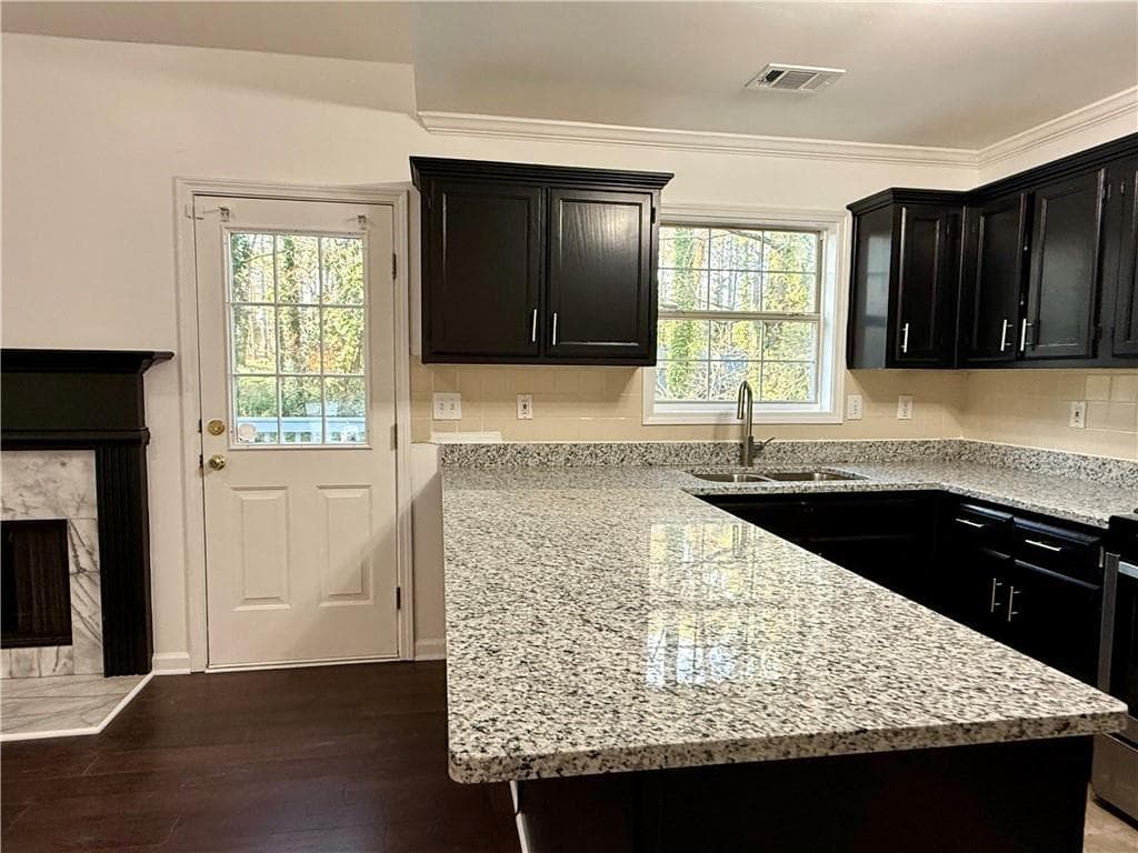 5 bedroom, 3 bathroom, 1,705 sq ft single family residence for sale at 2350 Alden Woods Drive, Jonesboro, GA 30236 — photo 8