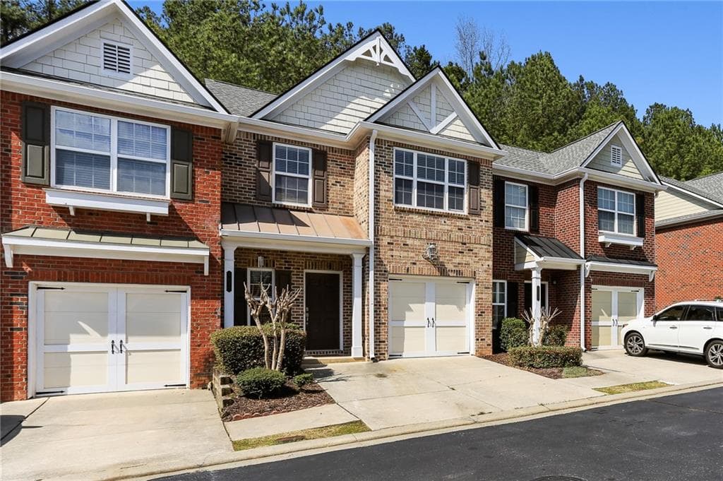 3 bedroom, 3 bathroom, 1,596 sq ft townhouse for rent at 5624 Moresby Court, Johns Creek, GA 30022 for $2,475 a month — photo 3