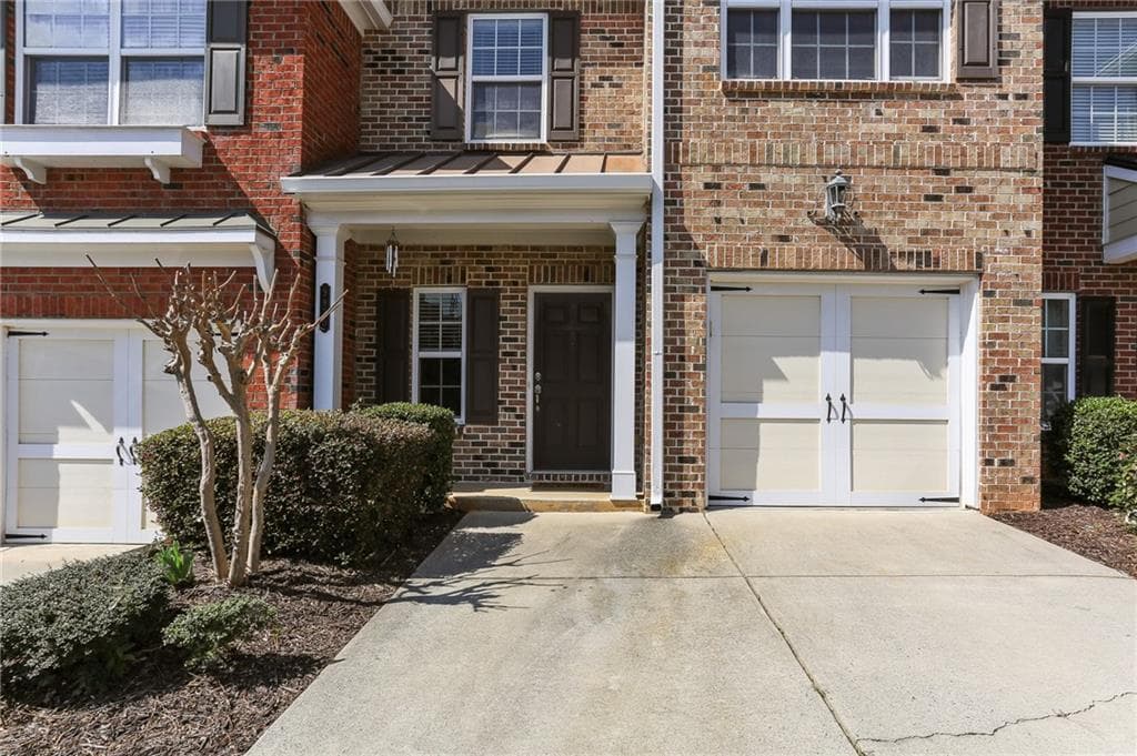 3 bedroom, 3 bathroom, 1,596 sq ft townhouse for rent at 5624 Moresby Court, Johns Creek, GA 30022 for $2,475 a month — photo 4