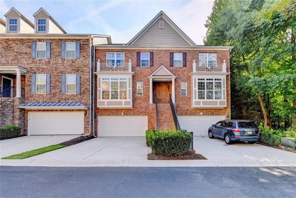 3 bedroom, 3 bathroom, 2,350 sq ft townhouse for sale at 6110 Briggs Way WAY, Johns Creek, GA 30097